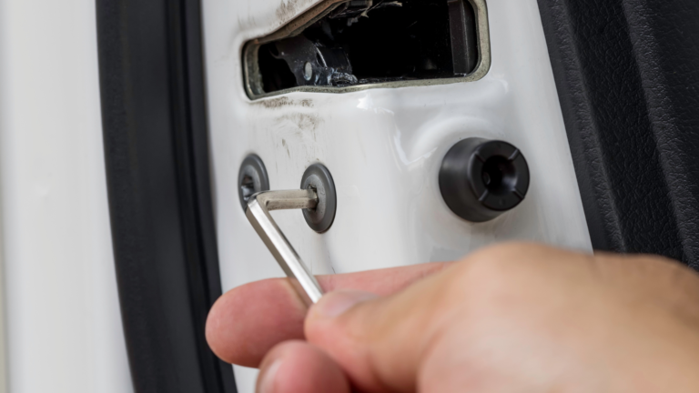 Car Door Unlocking: Your Ticket to Worry-Free Access in Greenwich, CT